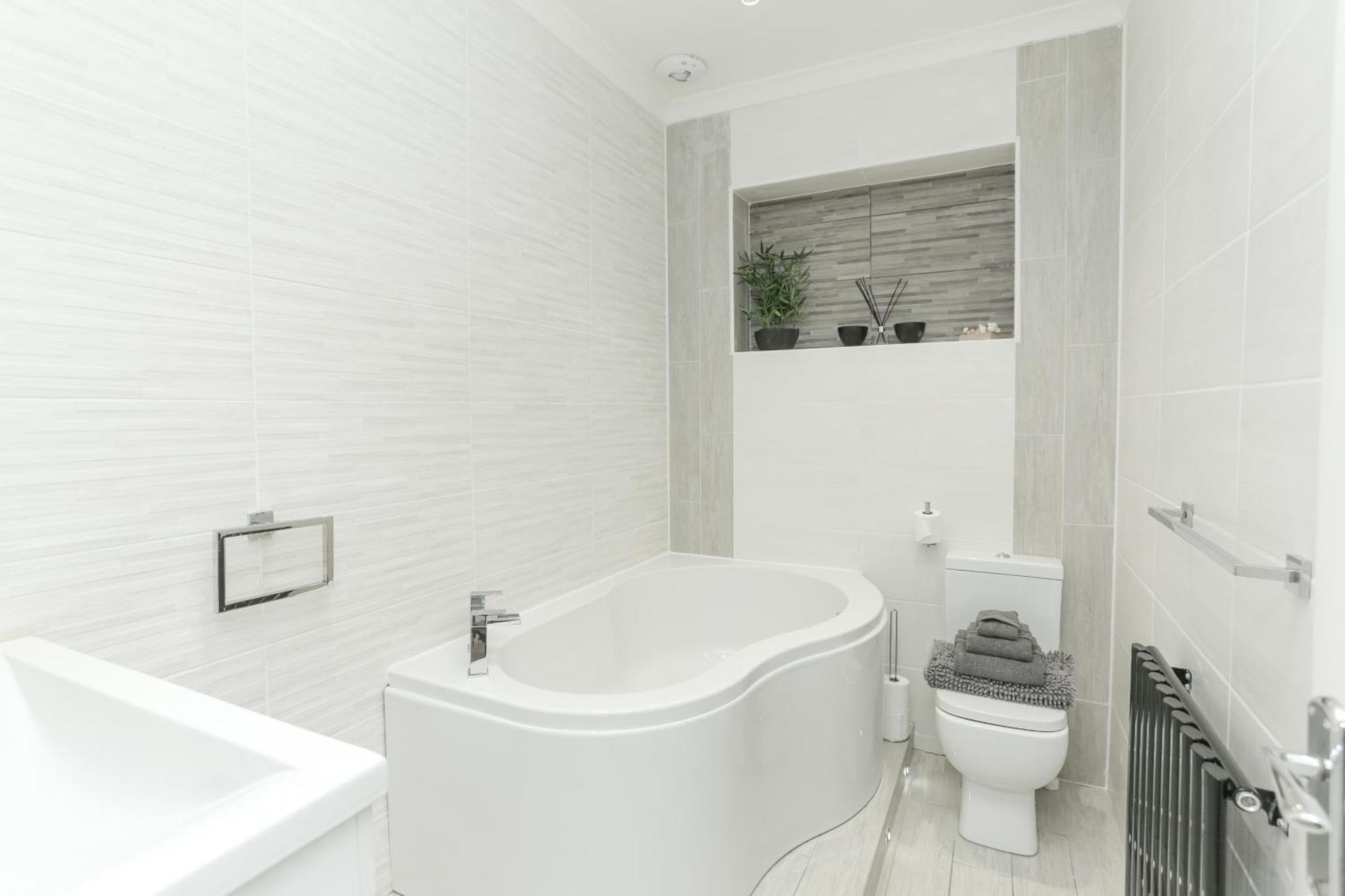 The Broadway Beach House With Hot Tub 헌베이 외부 사진